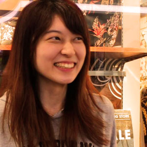 石井里紗